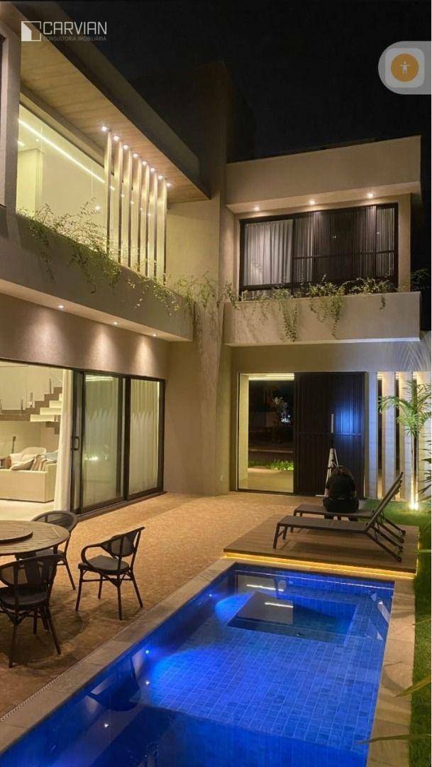 Casa de Condomínio à venda com 4 quartos, 245m² - Foto 1