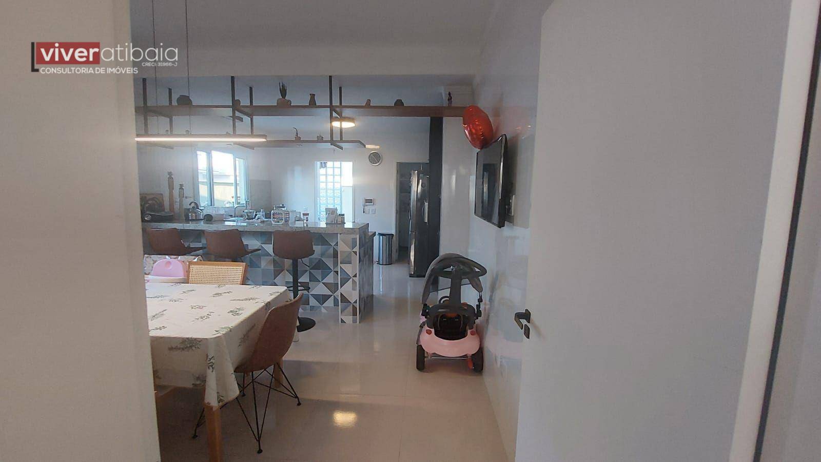 Casa para alugar com 3 quartos, 136m² - Foto 11