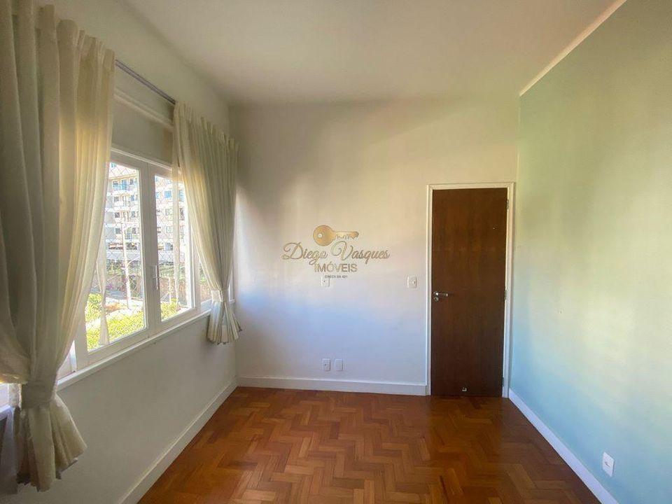 Apartamento à venda com 2 quartos, 70m² - Foto 5