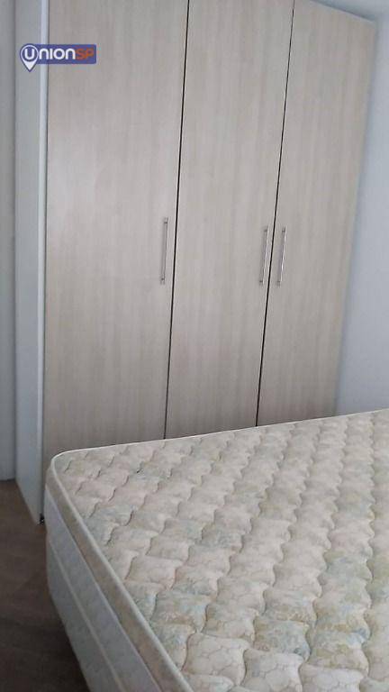 Apartamento à venda com 1 quarto, 40m² - Foto 3