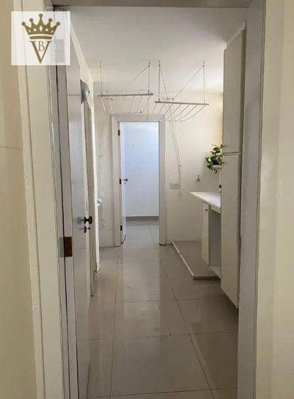 Apartamento à venda com 3 quartos, 219m² - Foto 11