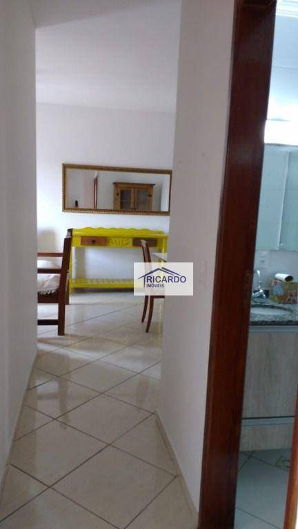 Apartamento à venda com 3 quartos, 68m² - Foto 4