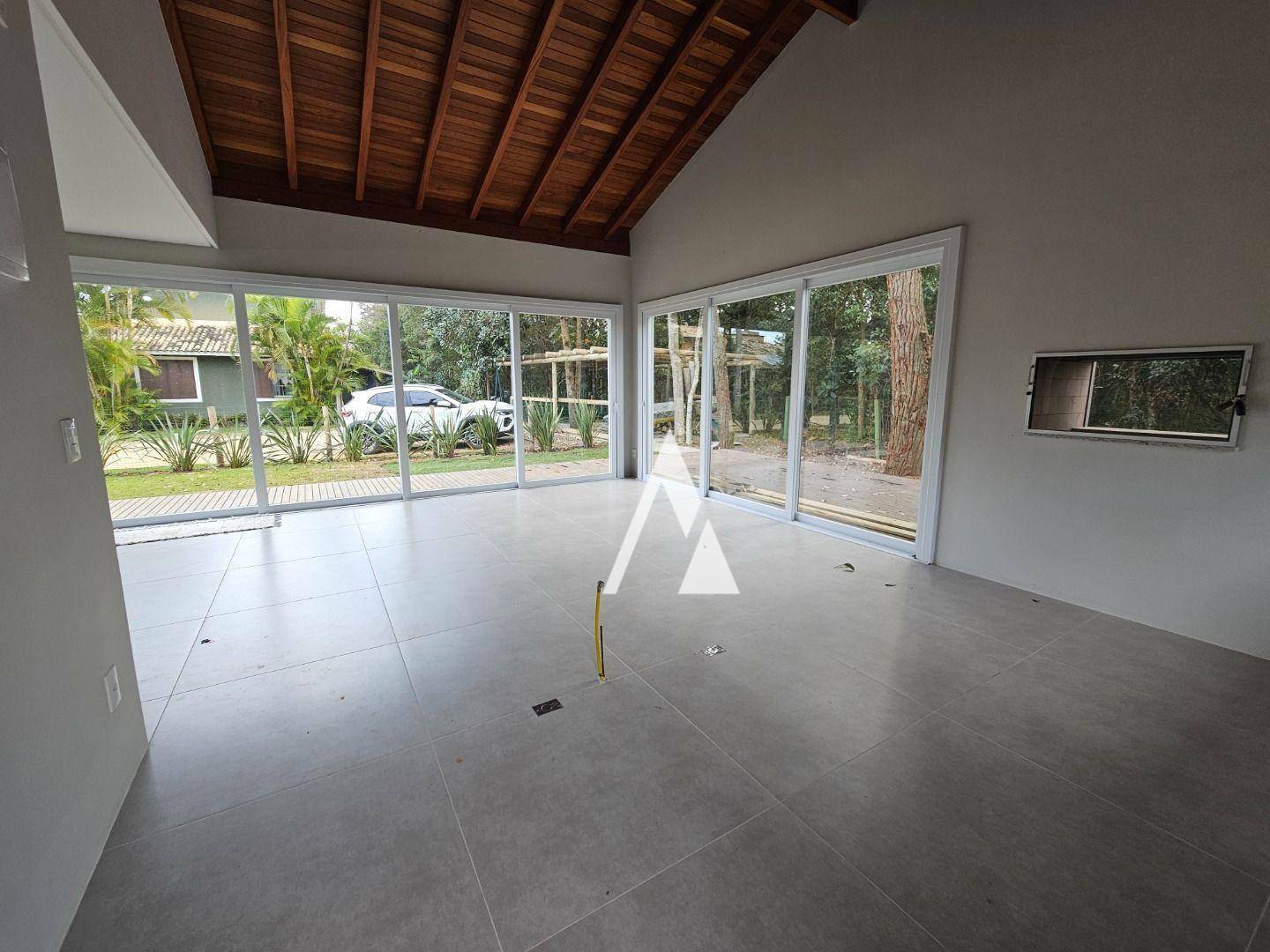 Casa de Condomínio à venda com 4 quartos, 245m² - Foto 13