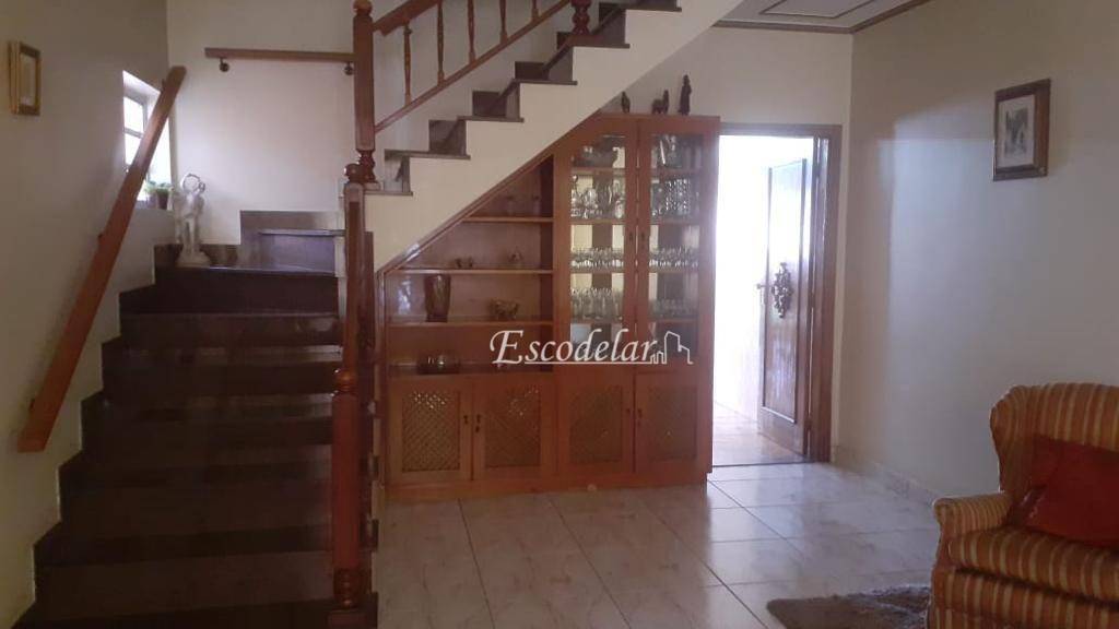 Sobrado à venda com 3 quartos, 240m² - Foto 2