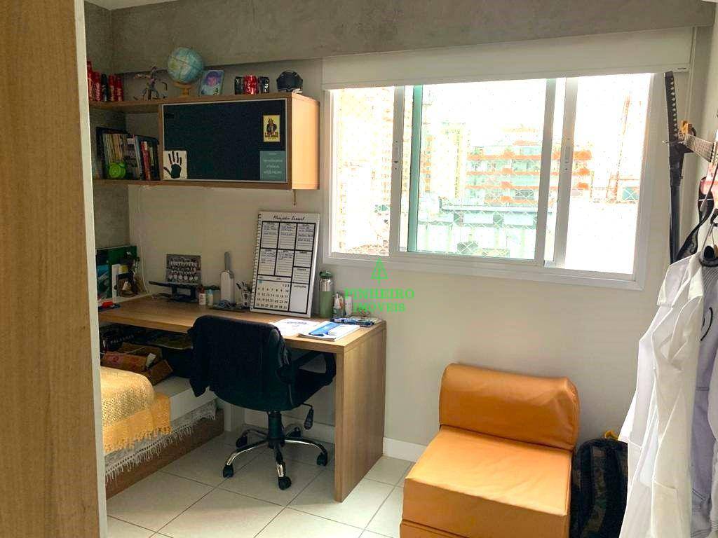 Apartamento à venda com 4 quartos, 140m² - Foto 18