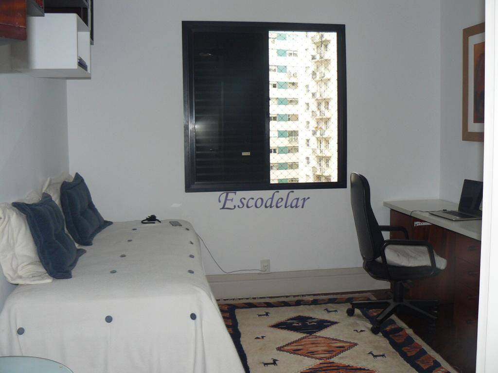 Apartamento à venda com 4 quartos, 181m² - Foto 3