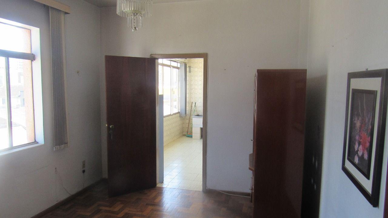 Apartamento à venda com 3 quartos, 220m² - Foto 15