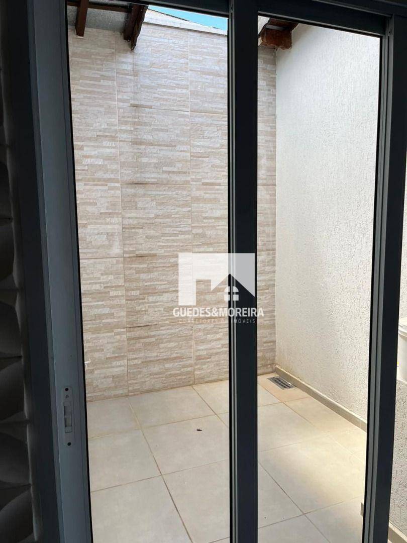 Casa à venda com 3 quartos, 180m² - Foto 8