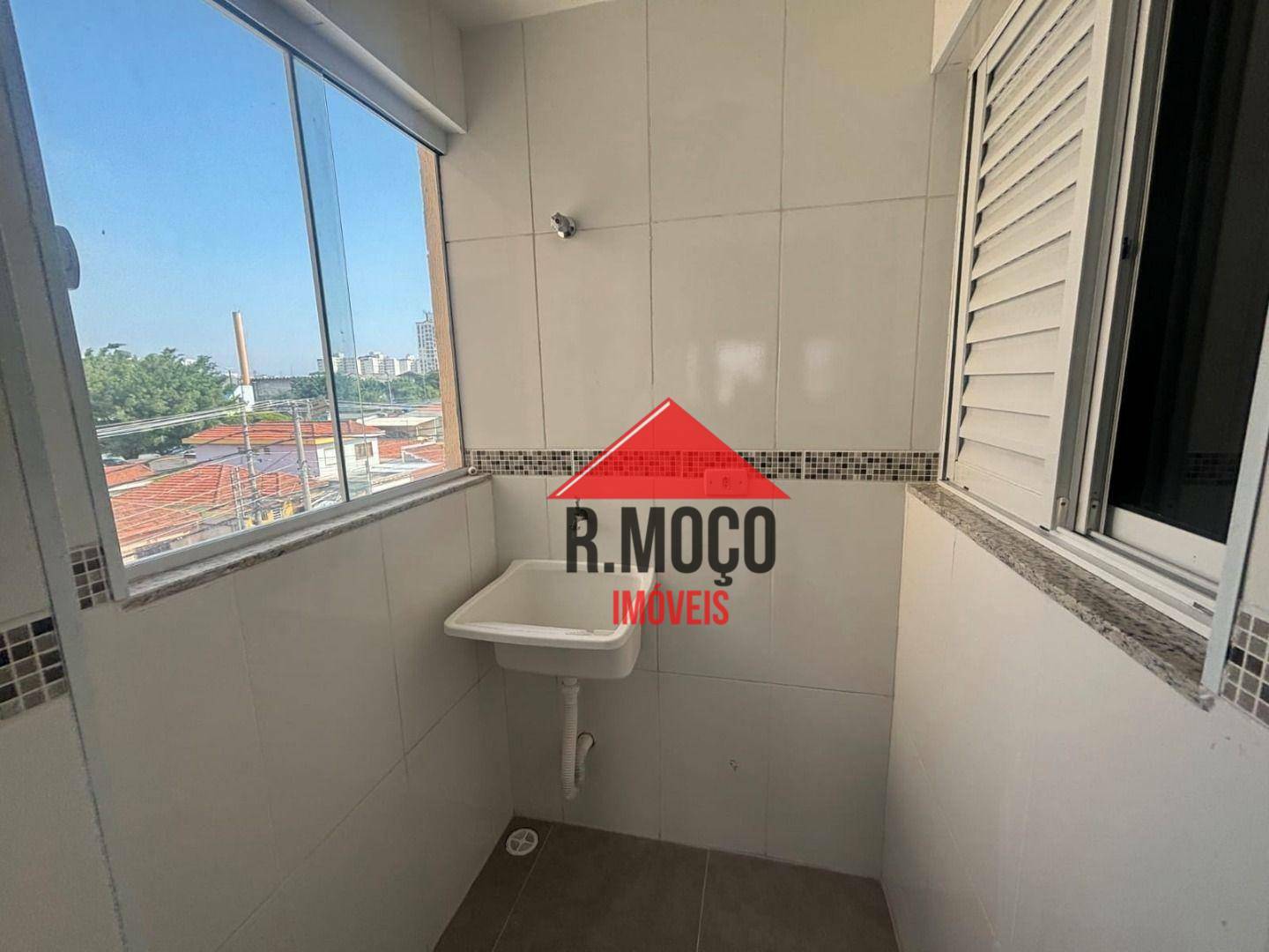 Apartamento à venda com 2 quartos, 40m² - Foto 6