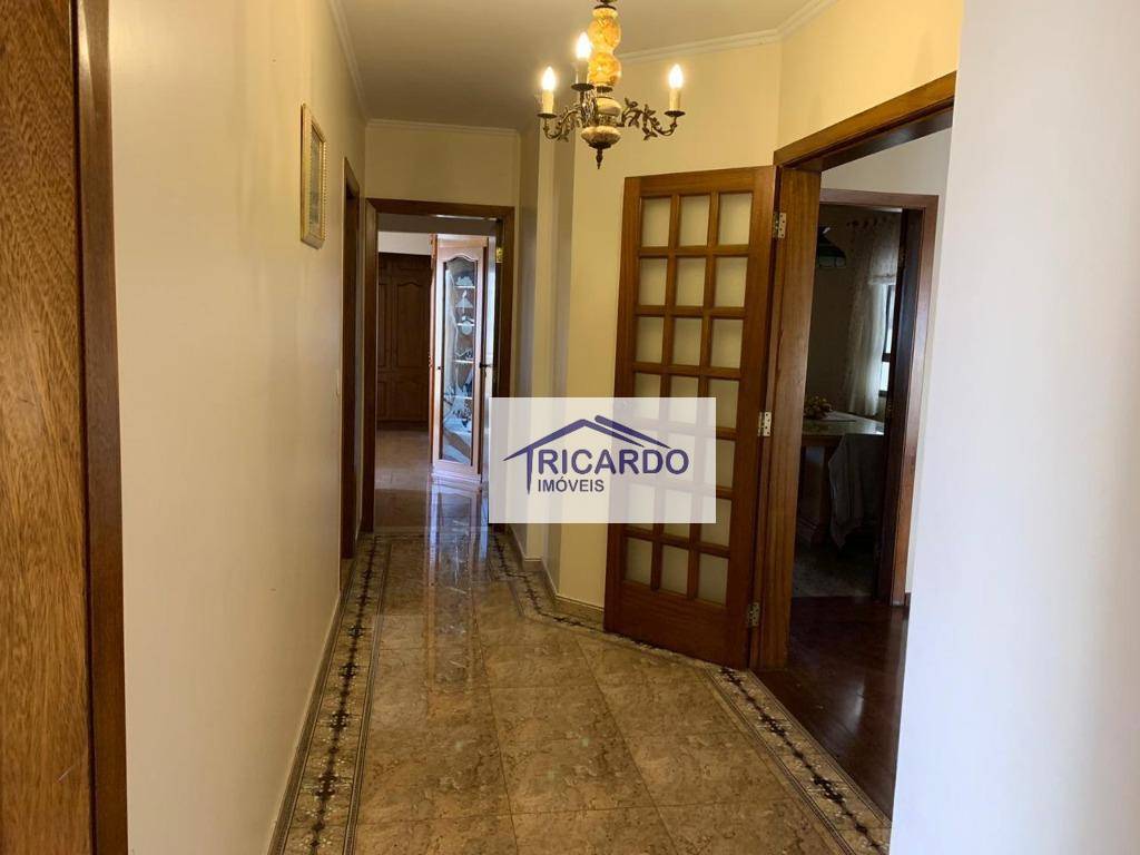 Apartamento à venda com 4 quartos, 220m² - Foto 5