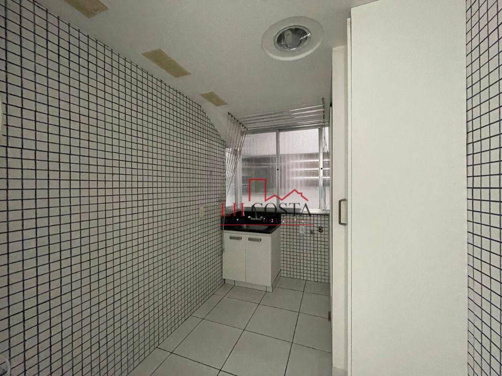 Apartamento à venda com 2 quartos, 70m² - Foto 35