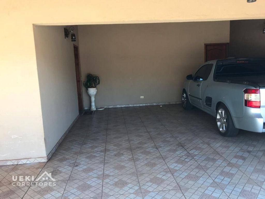 Casa à venda com 3 quartos, 200m² - Foto 18