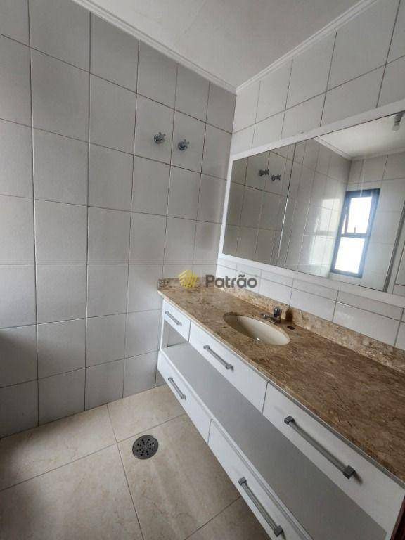 Apartamento à venda com 4 quartos, 207m² - Foto 19