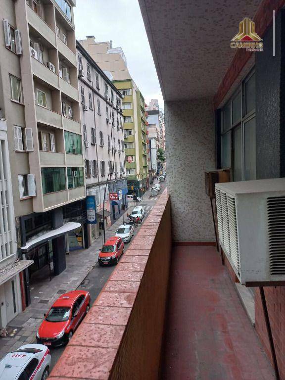 Apartamento à venda com 3 quartos, 160m² - Foto 27