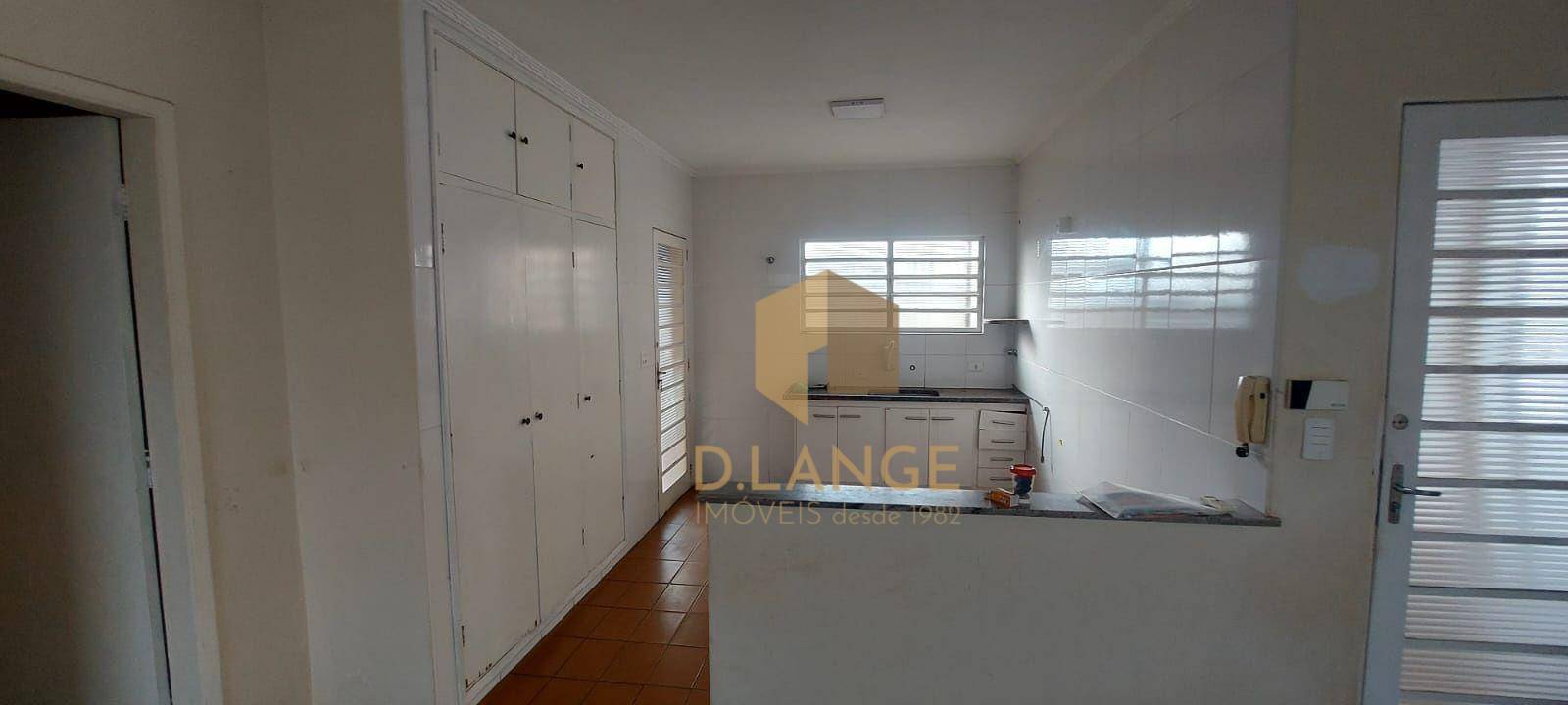 Casa para alugar com 3 quartos, 150m² - Foto 9