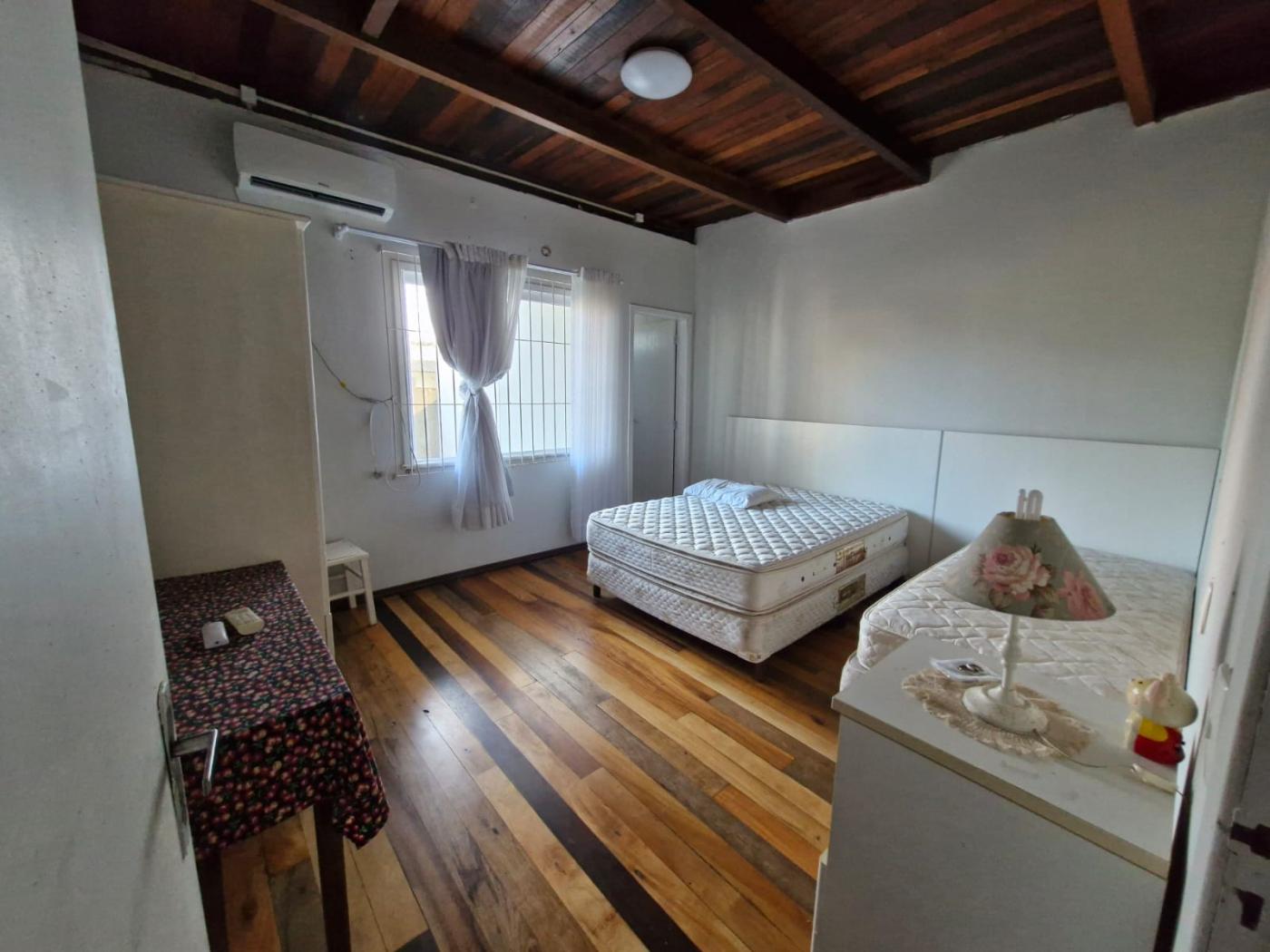 Casa à venda com 4 quartos, 270m² - Foto 8