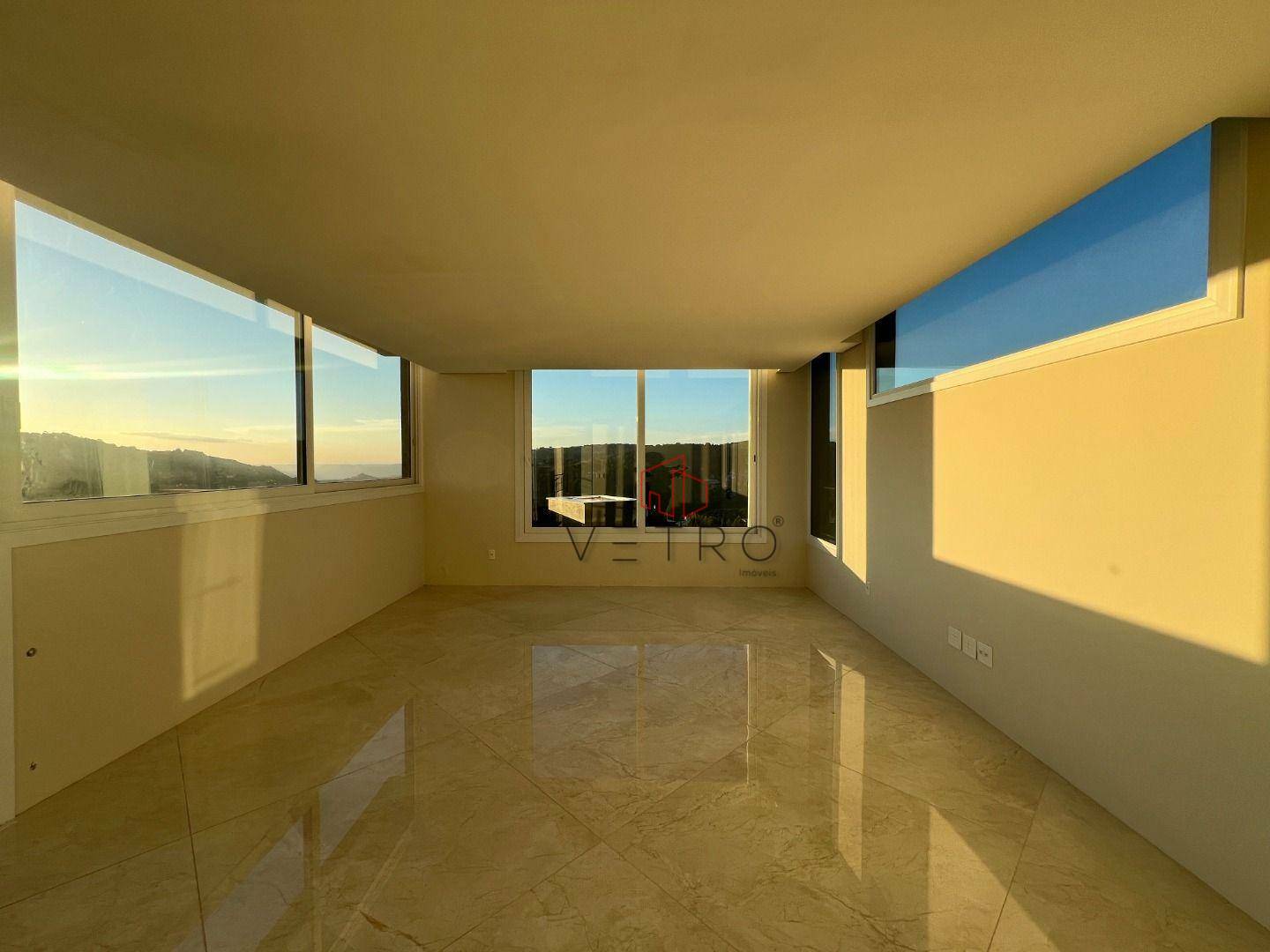 Casa de Condomínio à venda com 4 quartos, 570m² - Foto 9