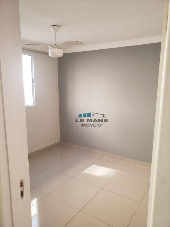 Apartamento à venda com 2 quartos, 45m² - Foto 2