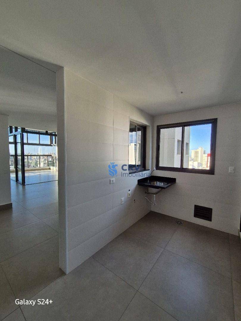 Apartamento à venda com 3 quartos, 181m² - Foto 16