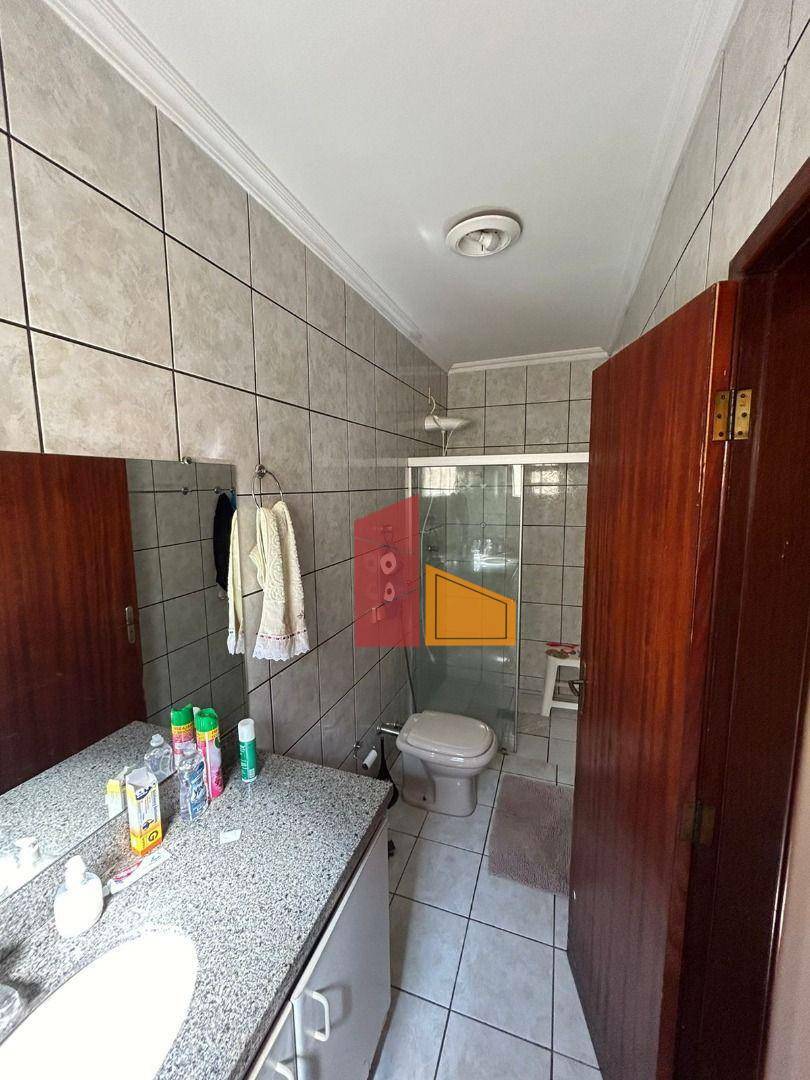 Casa à venda com 4 quartos, 122m² - Foto 19