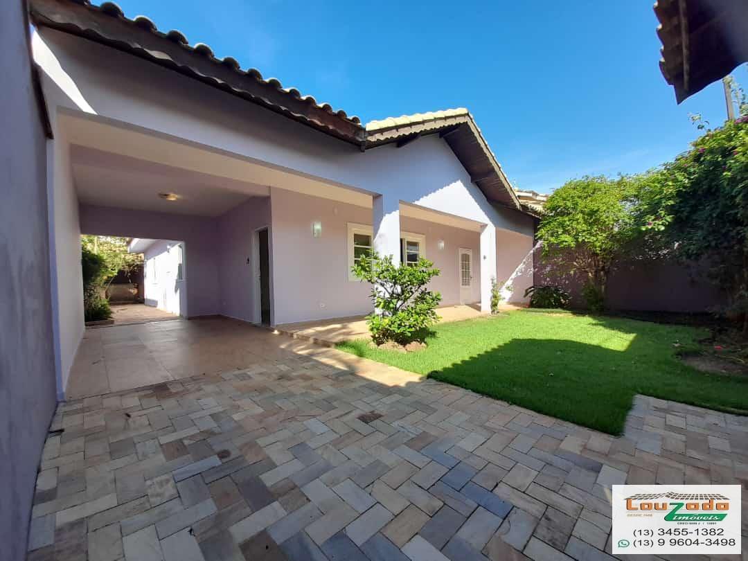 Casa para alugar com 3 quartos, 360m² - Foto 1