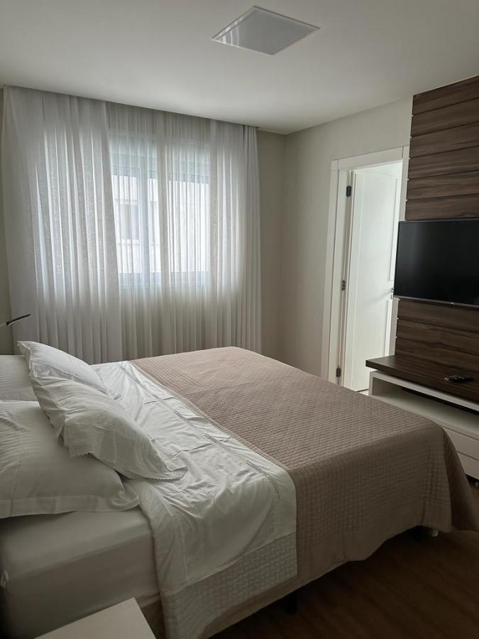 Apartamento para alugar com 4 quartos, 232m² - Foto 19