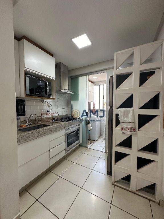 Apartamento à venda com 3 quartos, 68m² - Foto 4