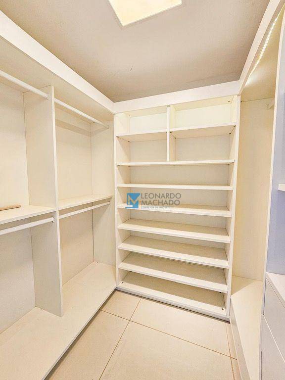 Apartamento à venda com 4 quartos, 209m² - Foto 22