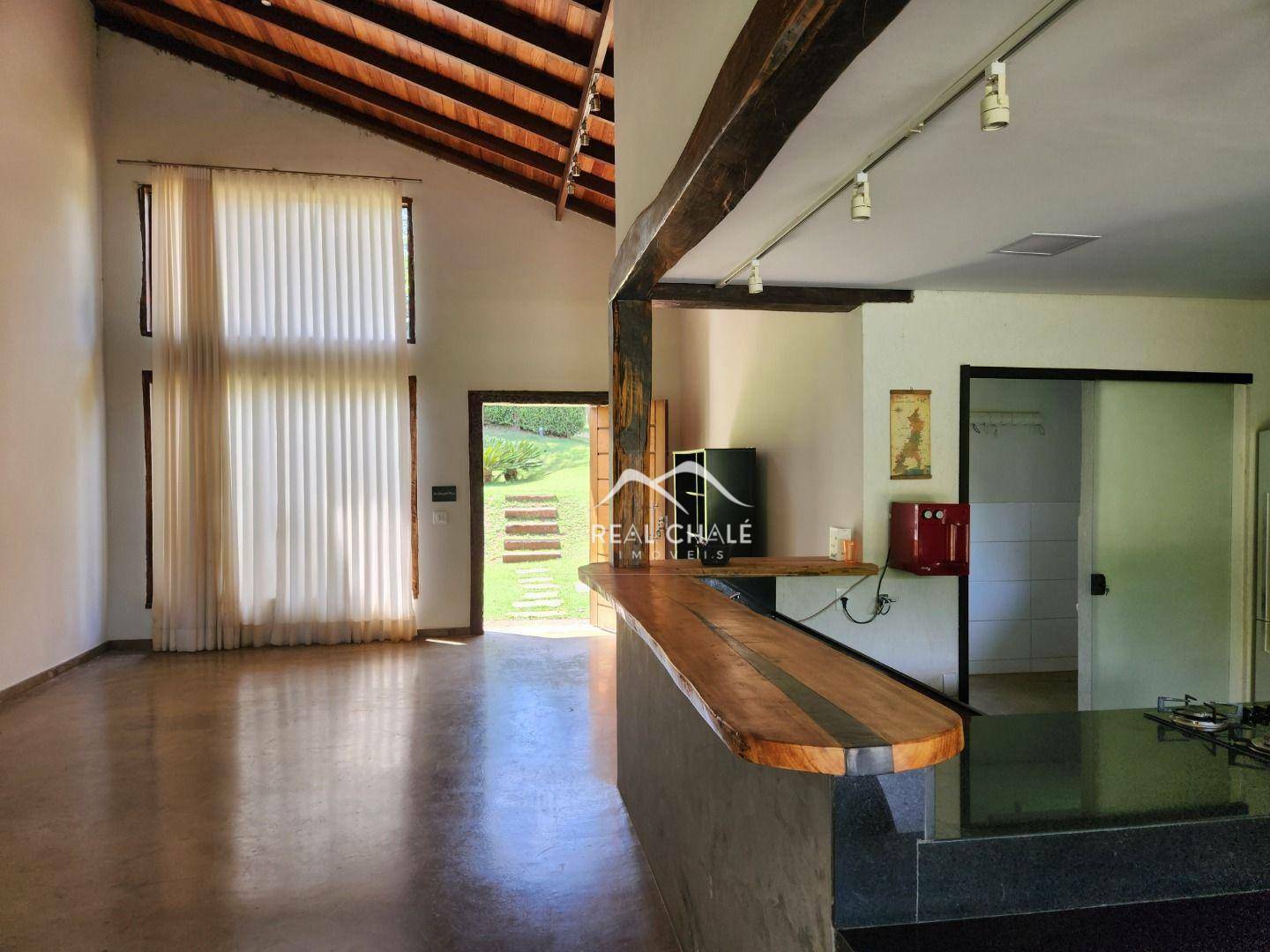 Casa de Condomínio à venda com 4 quartos, 230m² - Foto 5