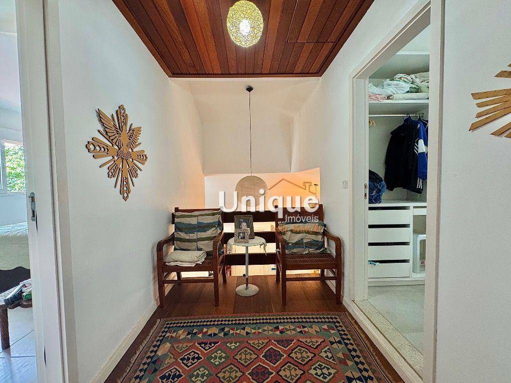 Casa à venda com 3 quartos, 230m² - Foto 25