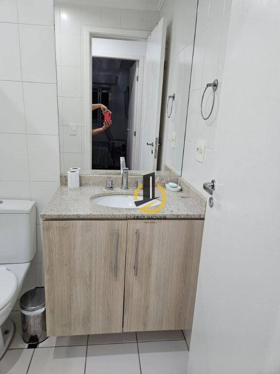 Apartamento à venda com 2 quartos, 72m² - Foto 12