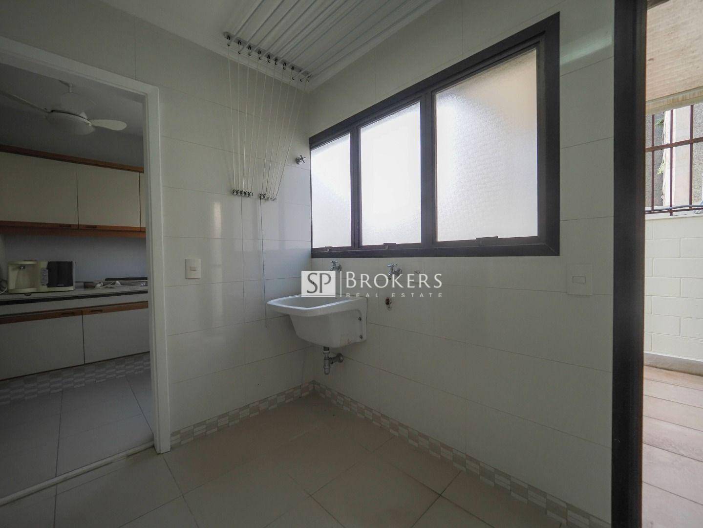 Apartamento à venda com 4 quartos, 226m² - Foto 9