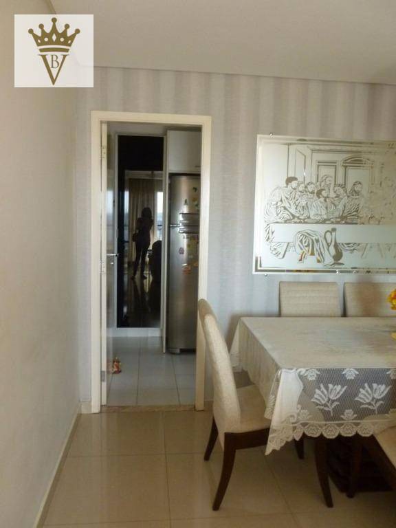 Apartamento à venda com 3 quartos, 87m² - Foto 2