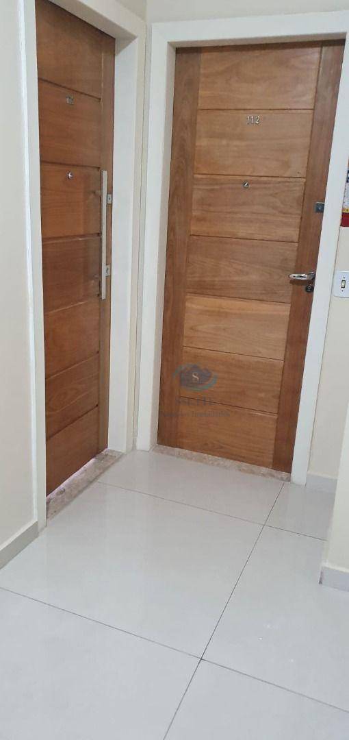 Apartamento à venda com 2 quartos, 70m² - Foto 12