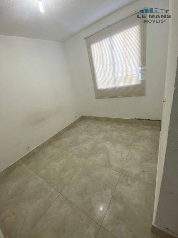 Apartamento para alugar com 2 quartos, 39m² - Foto 12