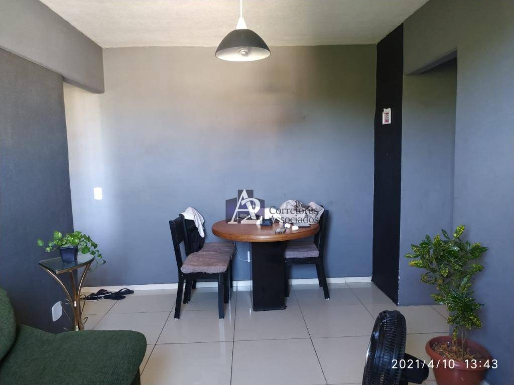 Apartamento à venda com 1 quarto, 42m² - Foto 2