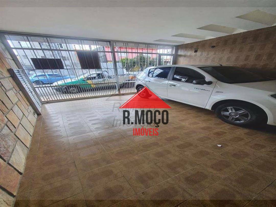 Sobrado à venda com 3 quartos, 231m² - Foto 4