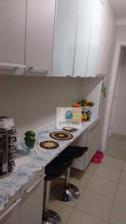 Apartamento à venda com 2 quartos, 64m² - Foto 7