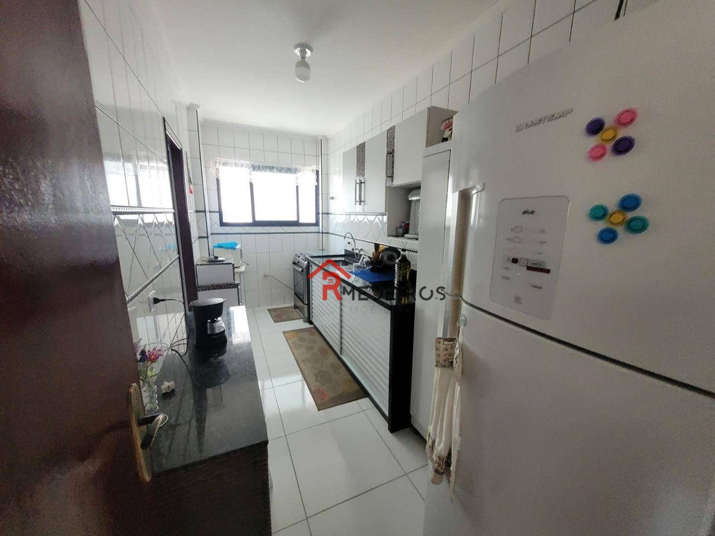 Apartamento à venda com 2 quartos, 70m² - Foto 7