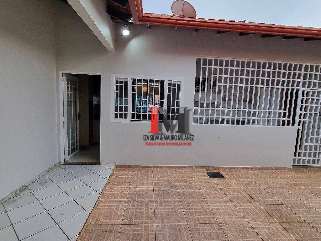 Casa para alugar com 3 quartos, 200m² - Foto 37