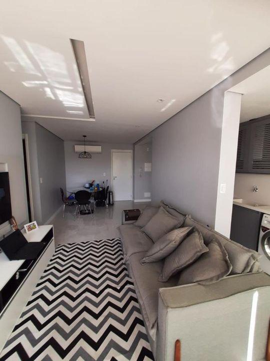 Apartamento à venda com 2 quartos, 70m² - Foto 15