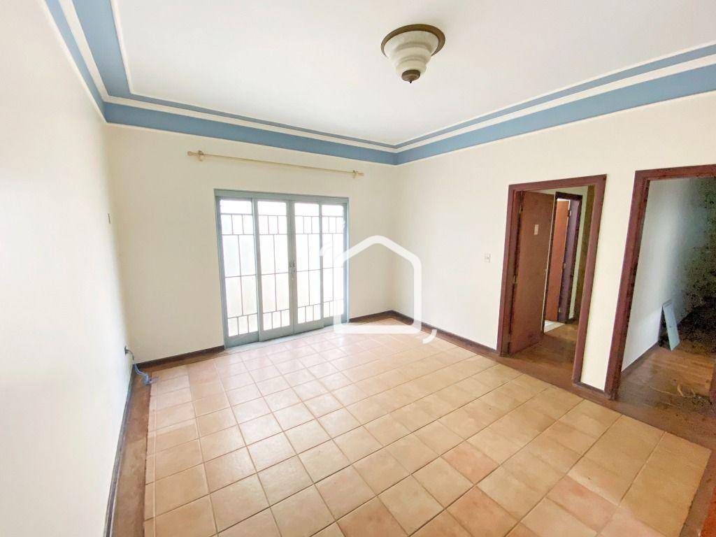 Casa à venda com 3 quartos, 258m² - Foto 26