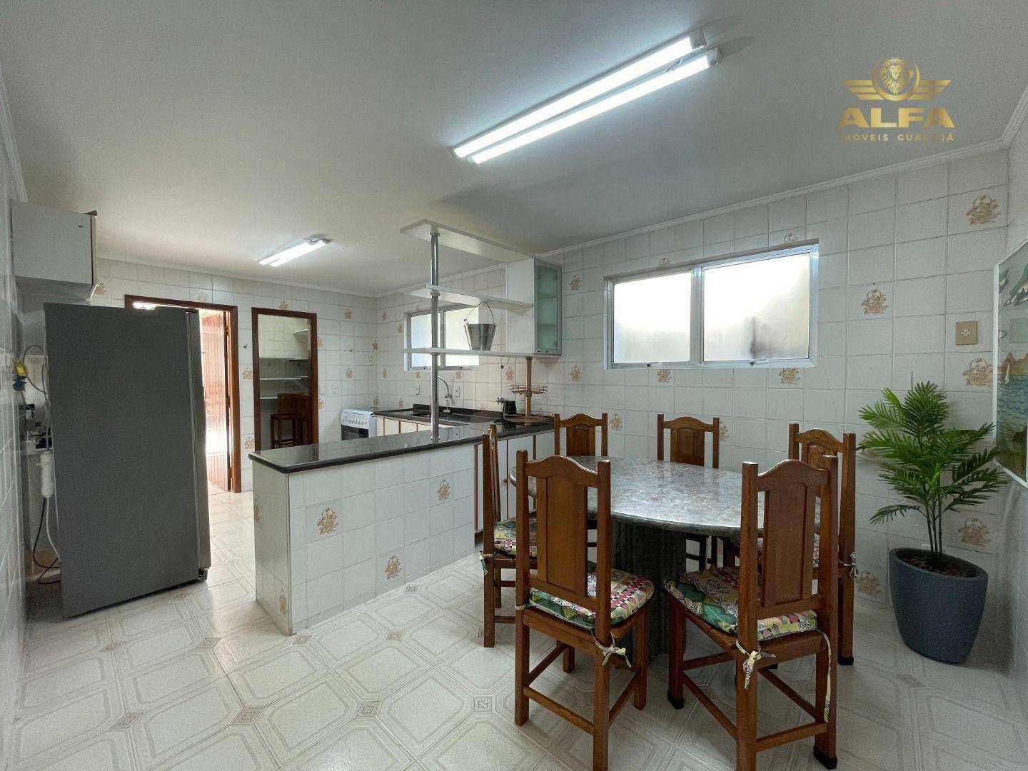 Casa à venda com 5 quartos, 301m² - Foto 17