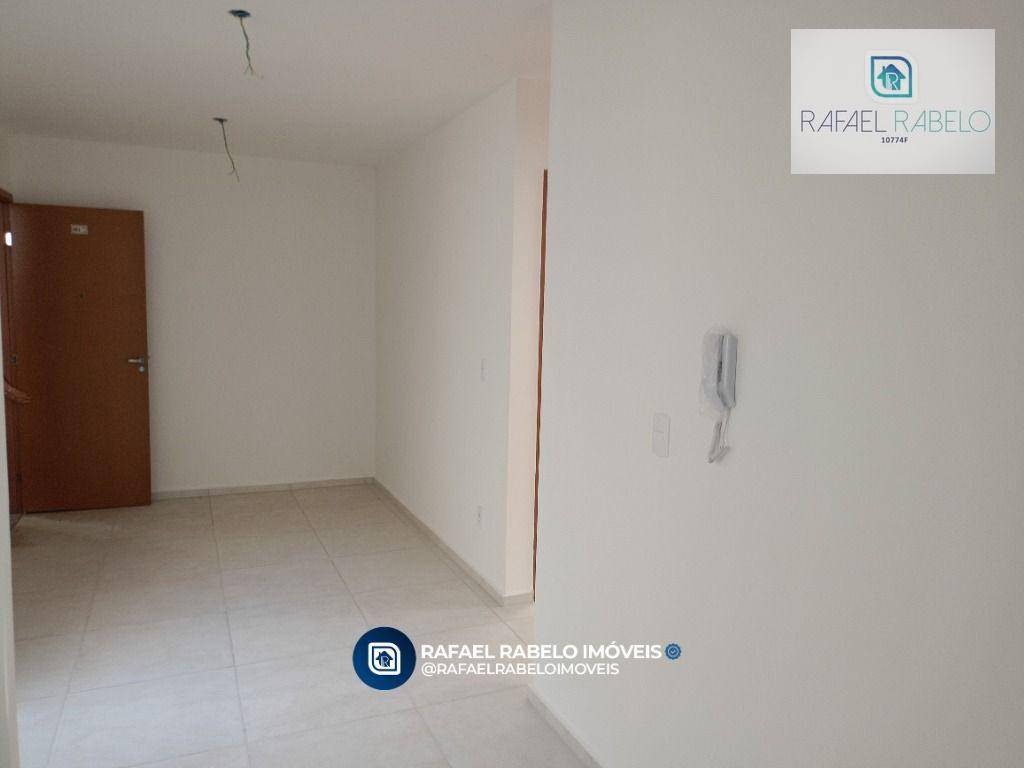 Apartamento à venda com 2 quartos, 40m² - Foto 4