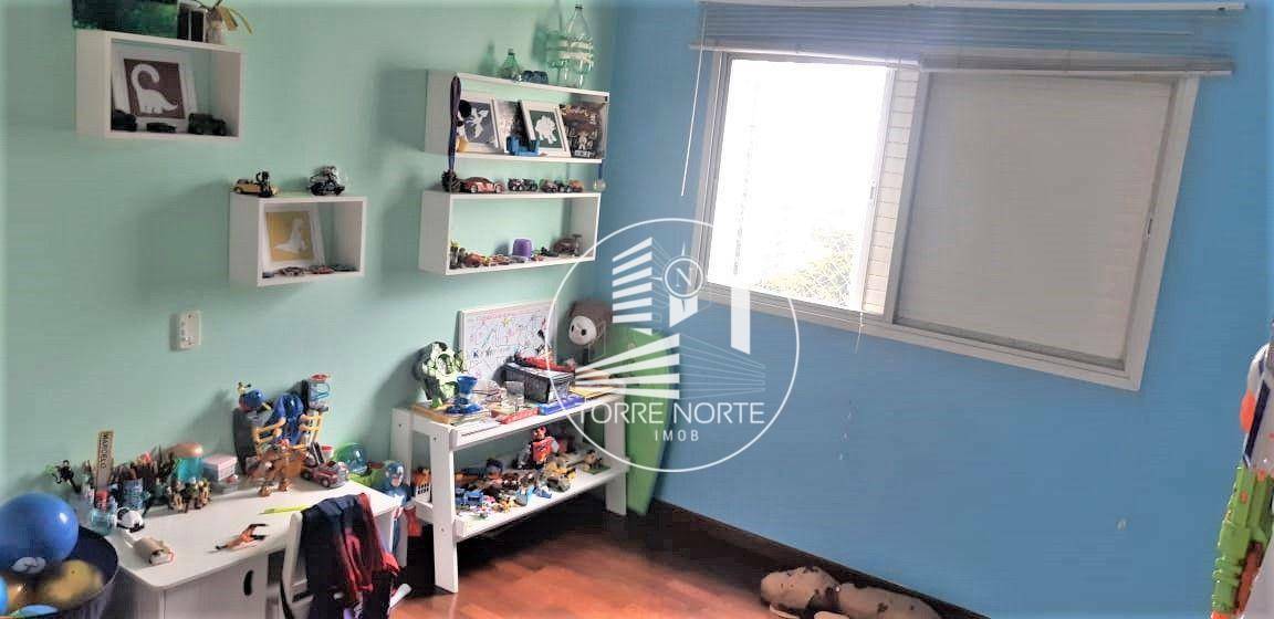 Apartamento à venda com 4 quartos, 240m² - Foto 20