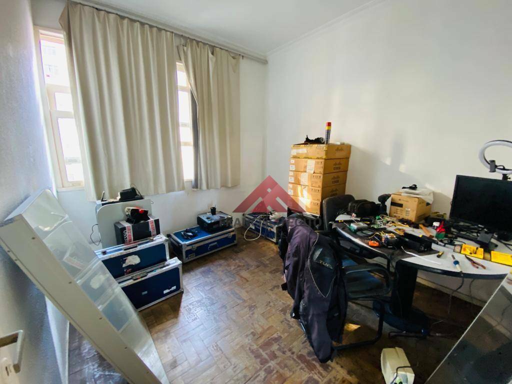 Apartamento à venda com 3 quartos, 127m² - Foto 6