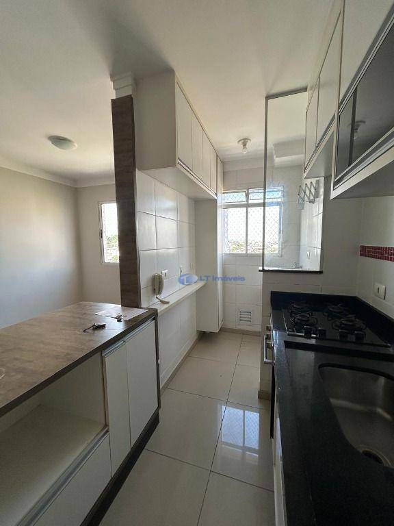 Apartamento para alugar com 2 quartos, 50m² - Foto 9