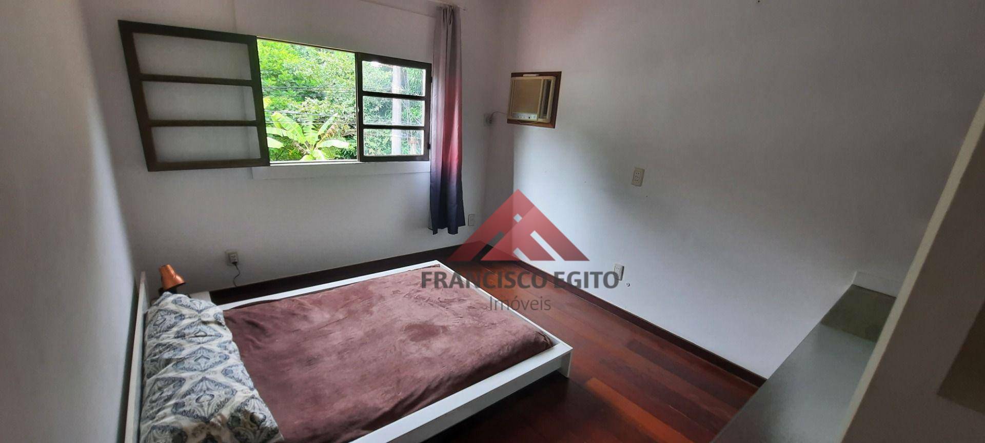 Casa à venda com 3 quartos, 360m² - Foto 22