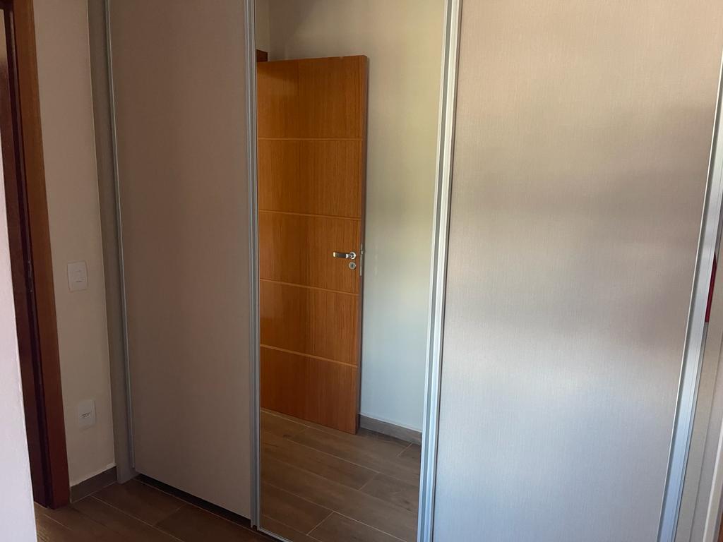 Casa à venda com 3 quartos, 300m² - Foto 7