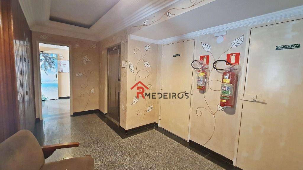 Apartamento à venda com 1 quarto, 54m² - Foto 17